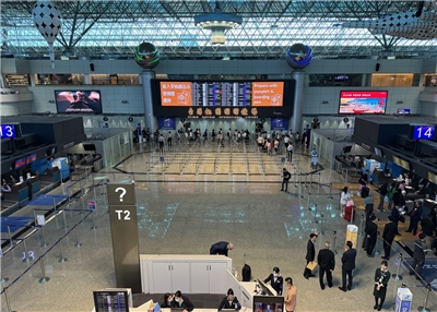 桃園機場22日發生行李系統全球性系統斷線，系統於下午1時15分恢復正常，期間有3航班受影響延誤。。(Rti)