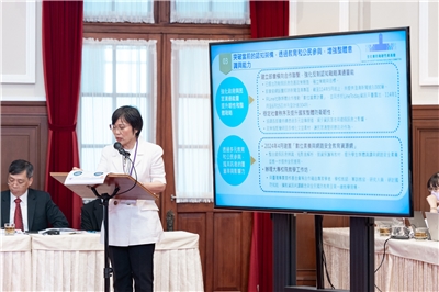 內政部長劉世芳表示，這次演習首次將防空疏散延伸至日常生活場域，納入「全聯」等大型賣場，進行實境避難演練。(圖：總統府)