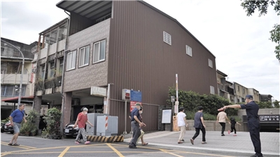 內政部30日正式頒布「防空避難指引」，提供民眾在防空警報發放時，如何採取適切行動確保自身與家人生命安全。(內政部提供)