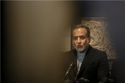 伊朗外交部長阿拉奇(Abbas Araqchi)15日表示，除非情形所迫，否則伊朗不希望與以色列的衝突擴大到鄰國。資料照。