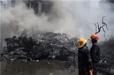 一架載有242人的印度航空(Air India)客機，12日在印度西部大城阿默達巴德(Ahmedabad)起飛後不久墜毀。(路透社/達志影像)