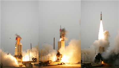 箭式飛彈 防禦飛彈 箭式2號飛彈發射。(維基百科)