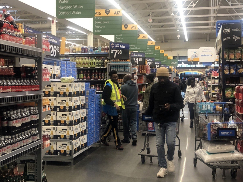 美國政府15日公布，6月CPI年增2.7%，符合分析師預期。圖為美國超市。