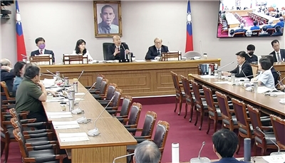 立法院長韓國瑜3日召集朝野，協商行政院因應關稅衝擊編列規模4100億元的特別條例草案。(翻攝國會頻道)
