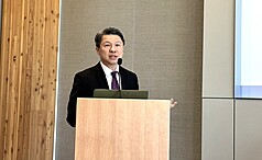 駐西雅圖辦事處長甄國清即將離任，返台擔任外交部主秘。甄國清外交生涯二度赴西雅圖，20年來見證美國西北地區對台灣的關注度大幅提升。（駐西雅圖辦事處提供）