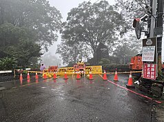屏東山區大雨不斷，交通部公路局考量山區易有落石，為保護民眾安全，29日晚間6時起預警性封閉台24線部分路段。
（公路局提供）