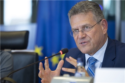歐盟主管貿易事務執行委員塞夫柯維奇(Maros Sefcovic)。 (圖:X@MarosSefcovic)