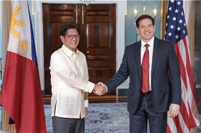菲律賓總統小馬可仕(Ferdinand Marcos Jr.)訪問華府，21日和美國國務卿盧比歐會談。(X平台)