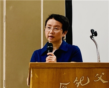 中國知名維權律師丁家喜妻子羅勝春。(X@lisaxinsohradio)