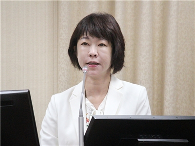 行政院經貿談判辦公室副總談判代表顏慧欣16日在立法院答詢表示，這次談判的最終目的，就是為台灣的出口產業爭取到最低關稅 (央廣記者王照坤 攝)