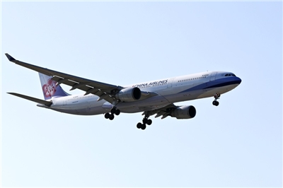 中華航空25日宣布今年12月3日開闢新航點美國鳳凰城。圖為華航客機資料照。(圖：中央社)