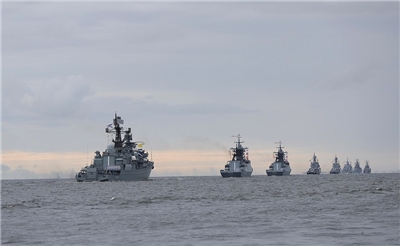 俄羅斯國防部23日表示，俄羅斯在太平洋、北極海、波羅的海和裏海展開代號為「七月風暴」的大規模海軍演習。 (示意圖/翻攝自俄羅斯總統府官網)