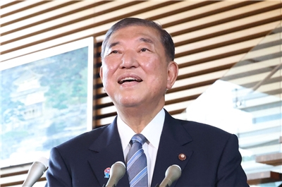 針對美日達成關稅協議，日本首相石破茂23日在首相官邸接受媒體採訪。