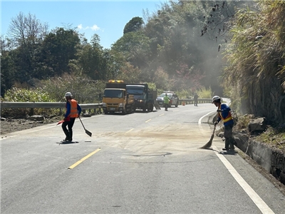 中度颱風丹娜絲逼近，台18線(阿里山公路)6日晚間將實施預警性封閉。(中央社資料照)