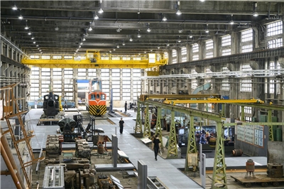 鐵道博物館首階段開放，將超過2,000坪的柴電工場轉化為博物館展示空間。(國家鐵道博物館籌備處提供)