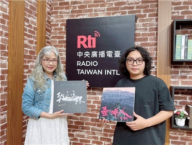 Voice to the World節目主持人介文，專訪有著南台灣般熱情與真性情的音樂製作人、作曲家潘信維。