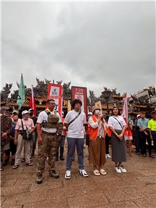「反共護台志工聯盟」組成「護國勇腳組」，今天(9日)自雲林北港朝天宮啟程，展開11天徒步苦行，凝聚全民罷免能量 (圖：反共護台志工聯盟提供）
