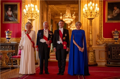 英國國王查爾斯三世(King Charles III)8日接待法國總統馬克宏(Emmanuel Macron)到訪。 (圖:X@EmmanuelMacron)