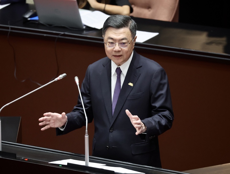 行政院為因應今年度總預算遭刪減，且被要求自行調整刪減新台幣636億元，因而統刪對地方的一般性補助款25%，引發在野黨不滿。行政院長卓榮泰19日到立法院對此進行專案報告。資料照。(圖:中央社)
