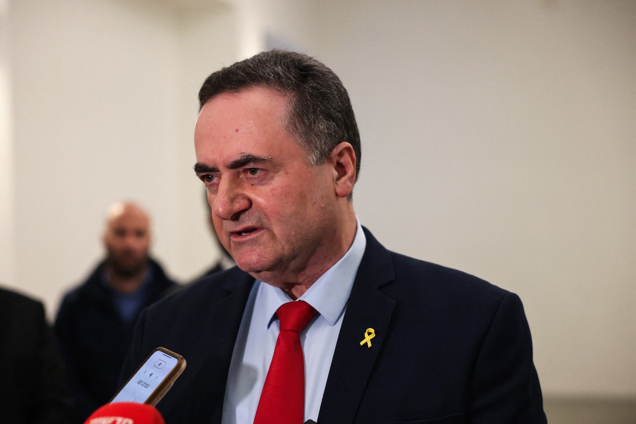 敘利亞國家媒體28日報導，以色列軍隊數度轟炸敘利亞首都大馬士革附近一處地點後，27日夜間對當地發動空降突襲。以色列並未證實發動這次突襲，但國防部長卡茲(Israel Katz)表示，以色列軍隊「在所有戰區」行動，以確保國家安全。資料照。 (AFP)