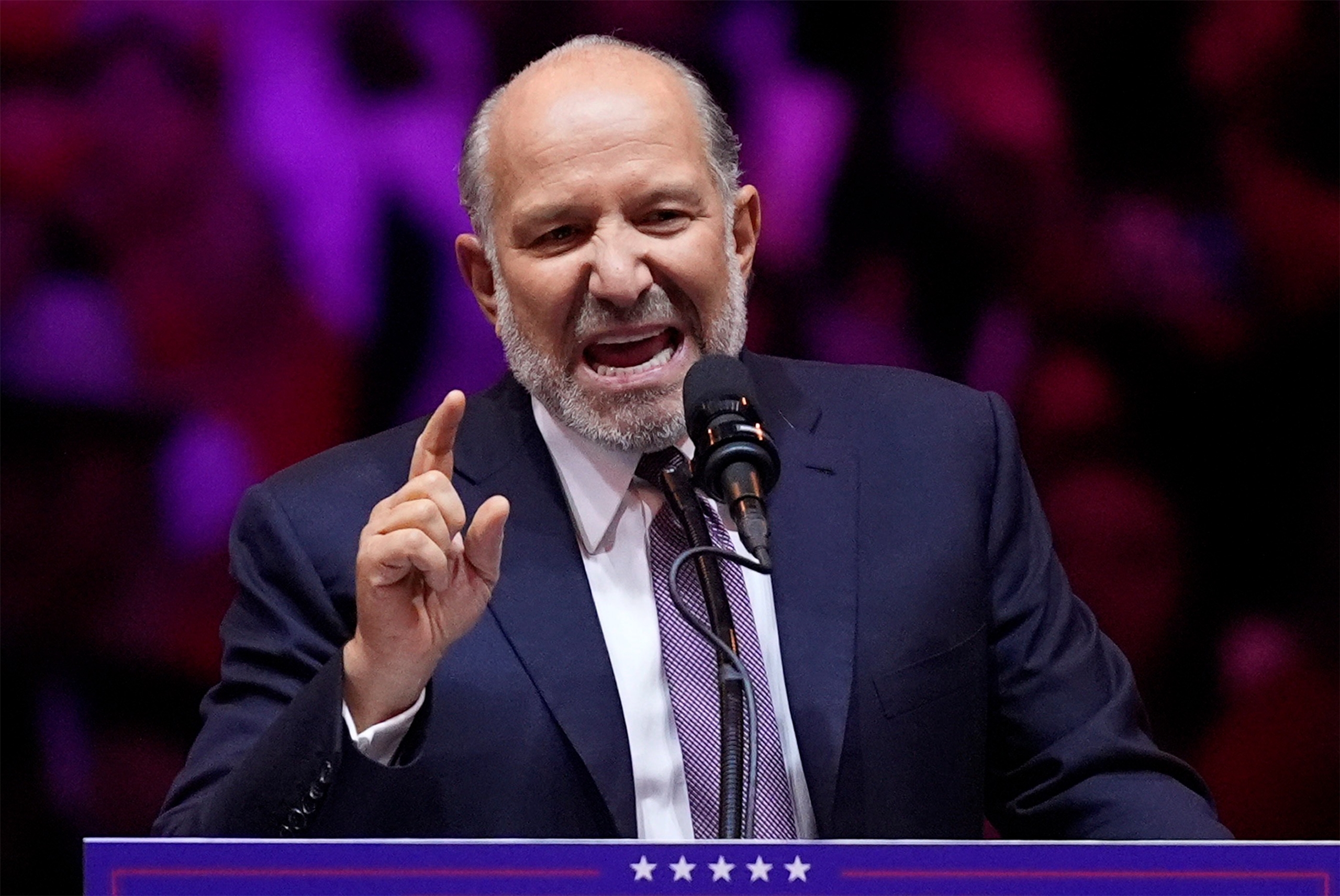 美國商務部長盧特尼克(Howard Lutnick)在川普放行輝達H20重新對中銷售後的談話，引發北京官員不滿而要求限制企業採購。資料照。(美聯社/達志影像)