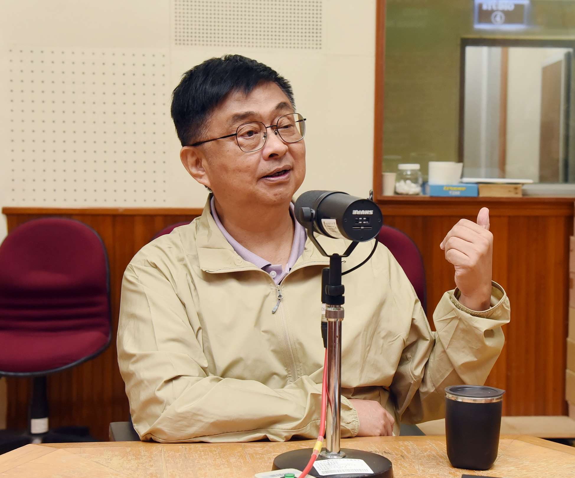 曹銘宗接受美麗的台灣節目專訪