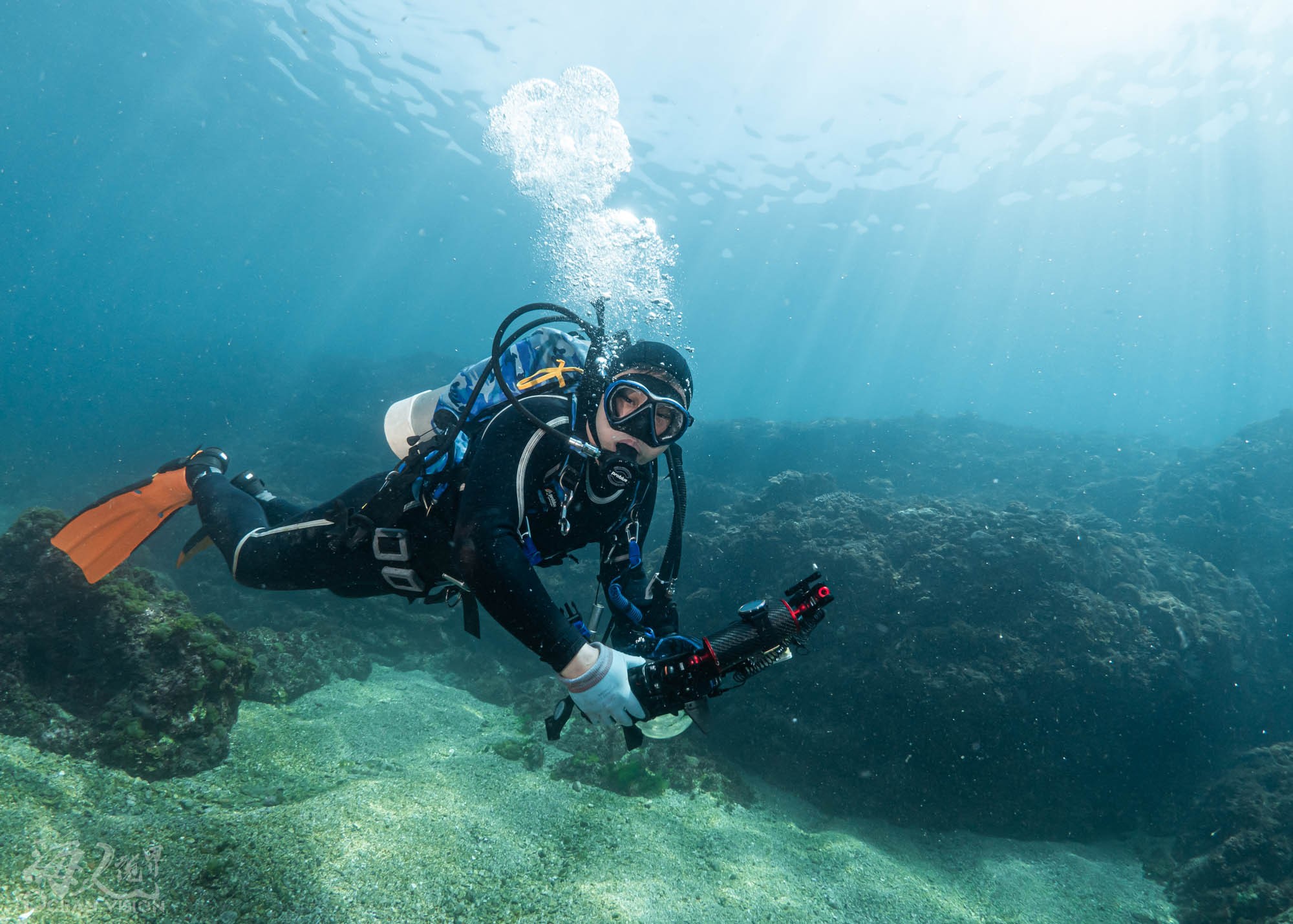 水下攝影要克服水的干擾，最好離拍攝物近一點。（京太郎提供）