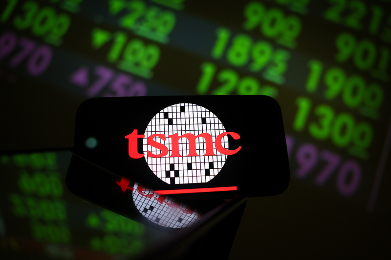 台積電20日股價重挫，拖累台股大盤一度大跌近600點。資料照 (圖：中央社)