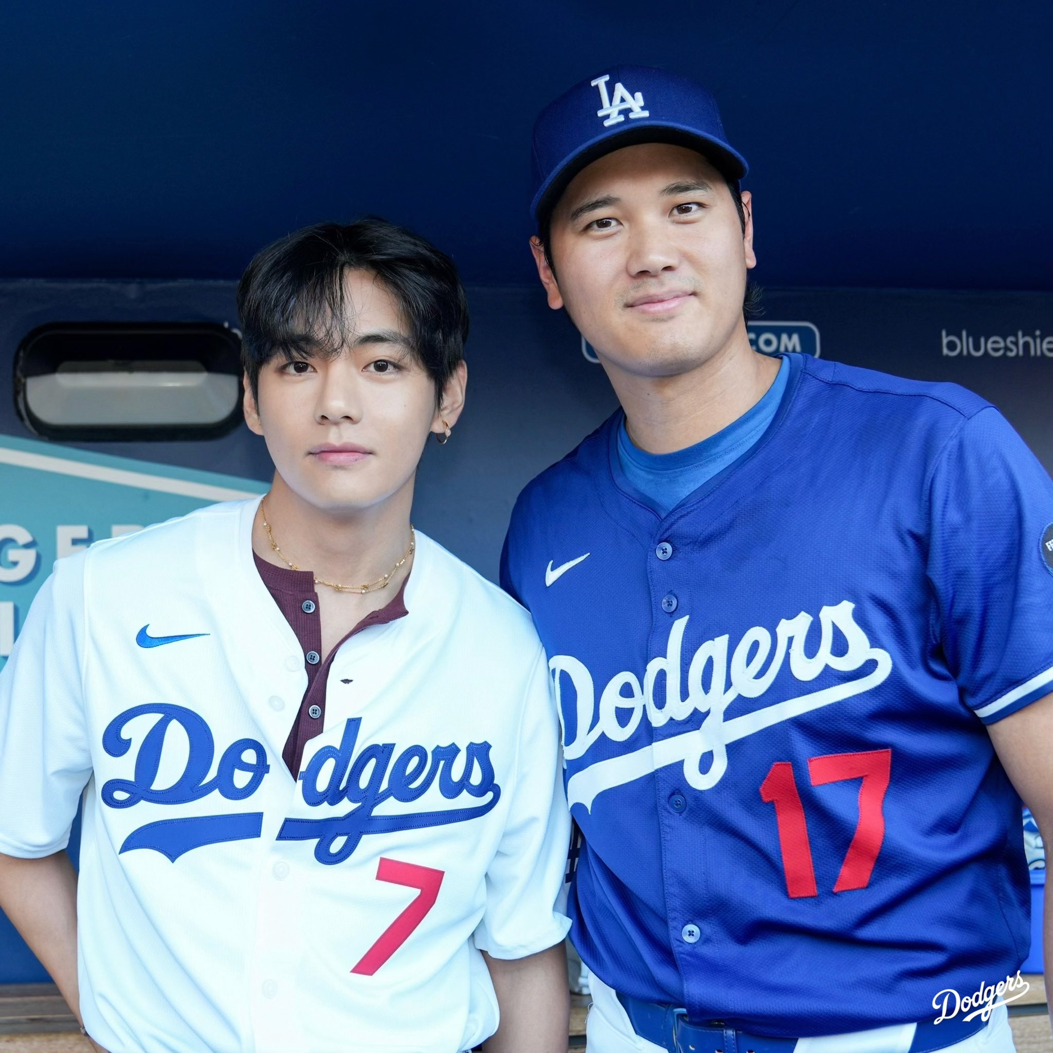 防彈少年團成員V與大谷翔平歷史同框。 (圖:X@Dodgers)