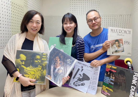 (右)鴻鴻 (中)庭昀 (左)徐凡