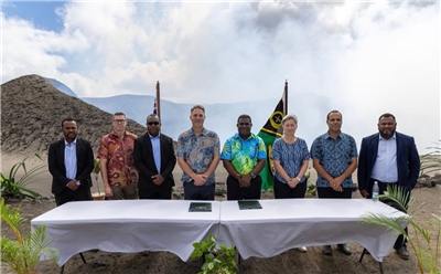 澳洲副總理馬勒斯(Richard Marles)指出，「納卡馬爾協議」顯示兩國是命運共同體，「作為鄰國，我們擁有共同的安全環境，並對彼此做出承諾」。(圖：Richard Marles臉書)