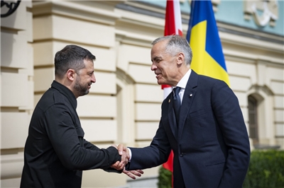 加拿大總理卡尼(Mark Carney)24日會見烏克蘭總統澤倫斯基(Volodymyr Zelenskyy)。 (圖:烏克蘭總統府)