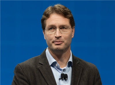 德國賓士汽車執行長康林松（Ola Kallenius）資料照。(維基百科)