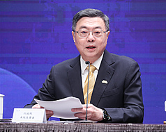 行政院長卓榮泰出席院會後記者會。
