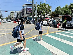 快開學了！學生們及家長們是什麽樣的心情來迎接新學期的開始呢？（圖/取自中央社）
