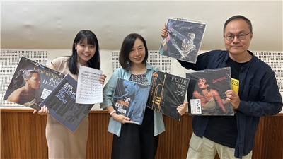 (右)鴻鴻  (中)徐凡 (左) 庭昀