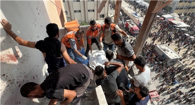 以色列25日襲擊加薩南部大城汗尤尼斯(Khan Yunis)一家醫院，造成至少20人喪生，其中包括5名記者。以色列軍方對此表示，將對該起事件進行調查。 (路透社/達志影像)