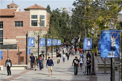 圖為加州大學UCLA洛杉磯分校一隅。資料照。