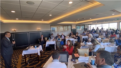 駐芝加哥辦事處長類延峰應邀出席2025年「中西部議會聯合會」(MLC)州議員領袖培訓營發表演說。 (圖:駐芝加哥辦事處)