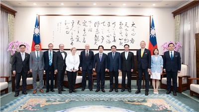 賴清德總統27日接見對中政策跨國議會聯盟。(圖：總統府)