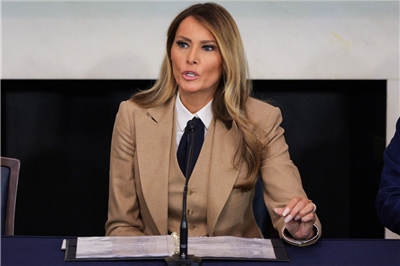 美國第一夫人梅蘭妮亞．川普(Melania Trump)致函俄羅斯總統蒲亭，請求為了兒童實現和平。(檔案照)