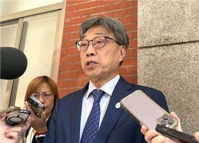 農業部長陳駿季因超思進口雞蛋案被控圖利等罪，台北地檢署查無不法犯罪實據，均予以簽結。資料照。(圖：中央社)