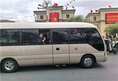 中共中央總書記習近平今天(20日)抵達拉薩，出席西藏自治區成立60週年慶祝活動。(X平台/@whyyoutouzhele)