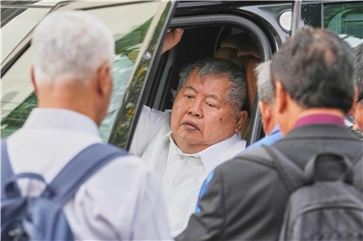 泰國曼谷一棟高樓在3月間緬甸大地震時倒塌，泰國檢方7日起訴23名涉案人士，其中包括營造業鉅子普利姆猜（Premchai Karnasuta）。資料照。(美聯社/達志影像)