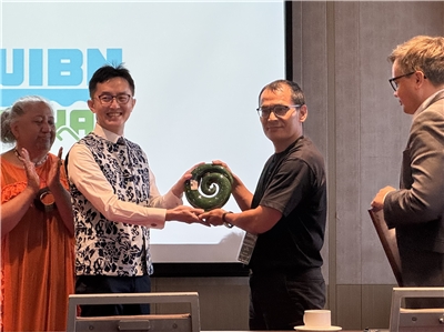 台灣客家電視台成為WIBN一員。客家電視台台長向盛言(左二)表示，透過WIBN，讓原住民與客家的世界沒有距離。