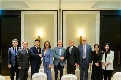 立法院長韓國瑜與副院長江啟臣及跨黨派立委會晤「美國聯邦參議院軍事委員會主席維克（Roger Wicker）訪問團。(圖：立法院提供)