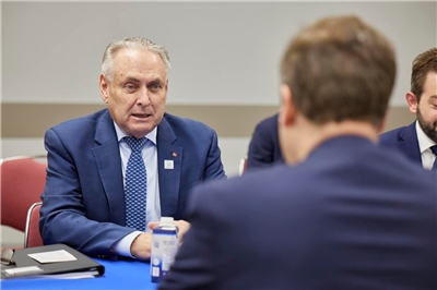 澳洲貿易部長法瑞爾(Don Farrell)。(圖：Don Farrell臉書)