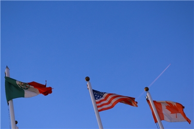 為因應川普關稅戰，加拿大官員將前往墨西哥商討對策。示意圖。(路透社/達志影像)