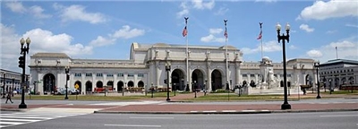 美國運輸部計畫收回華盛頓特區聯合車站(Union Station)的管理權，這是美國最大的鐵路樞紐之一。(圖:維基百科)