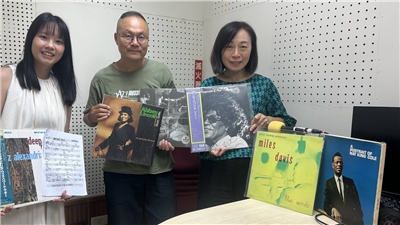 (左)庭昀   (中)鴻鴻   (右) 徐凡 